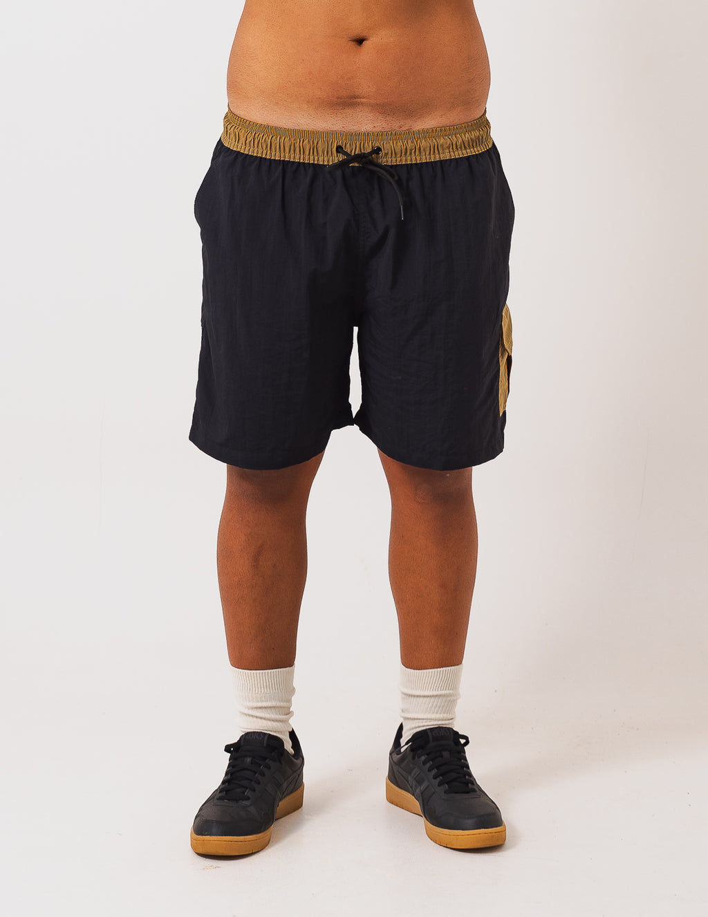 Short Cargo - Preto com Caqui