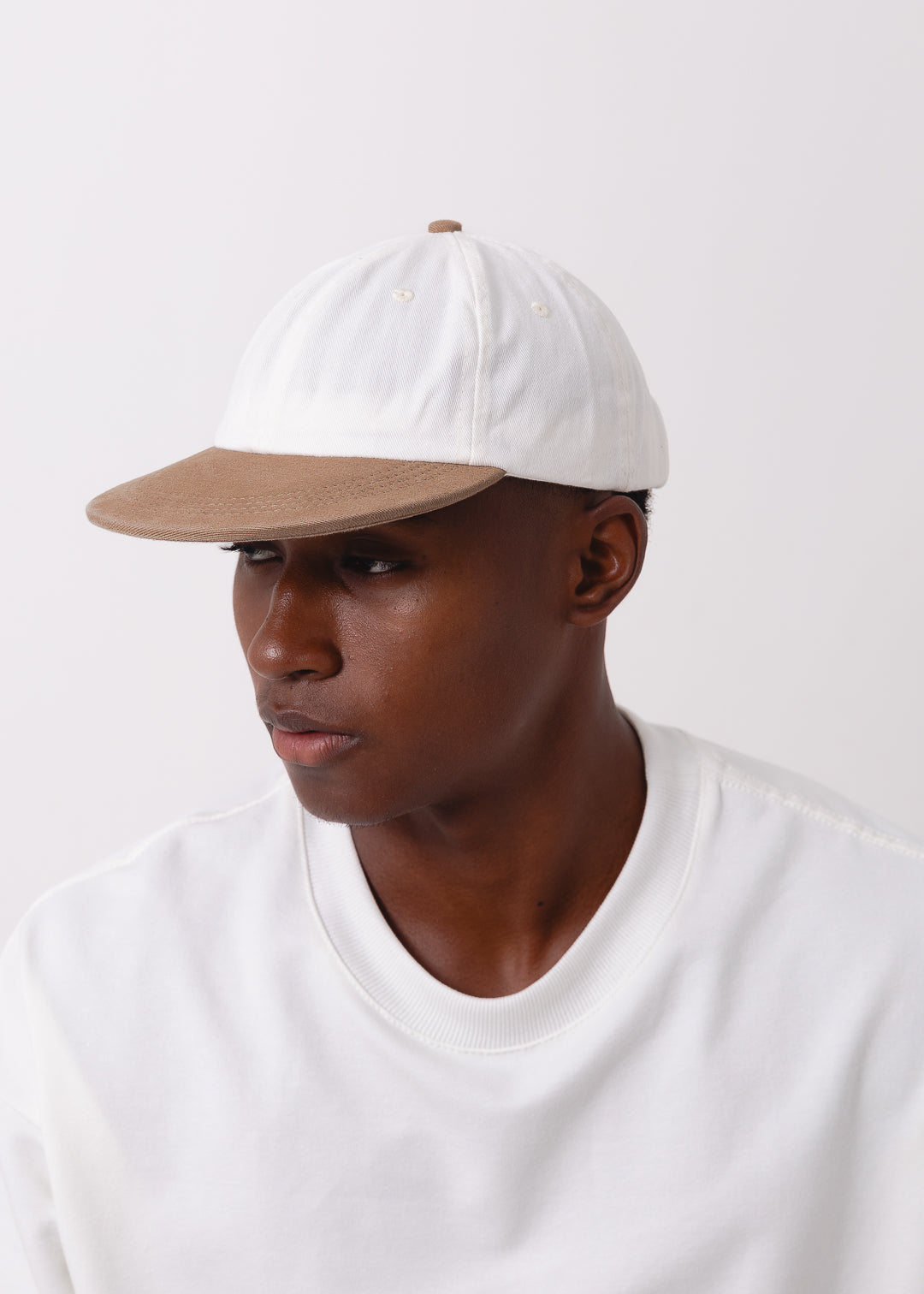 Boné Six Panel Off com Cappucino