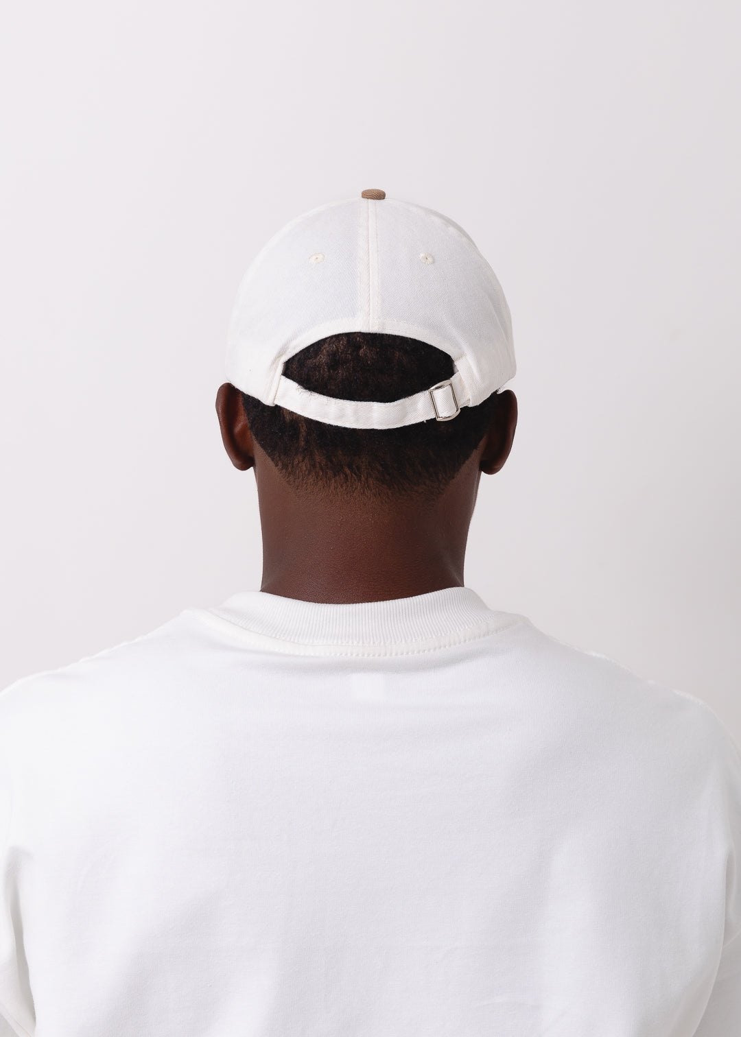 Boné Six Panel Off com Cappucino