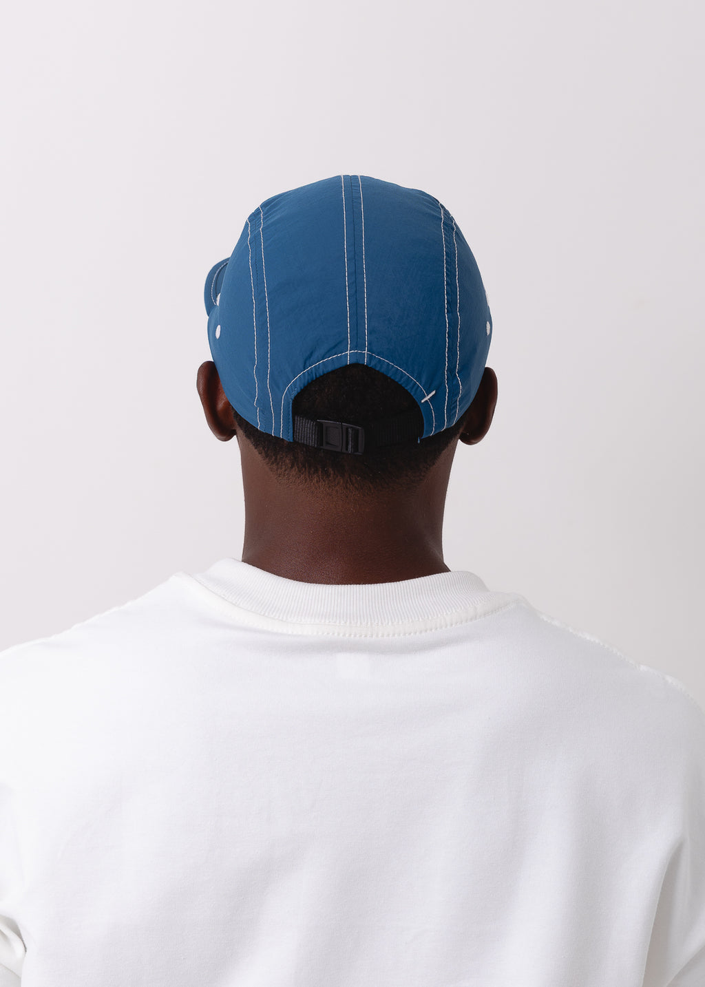 Boné Five Panel Streetwear Azul com Linha Branca