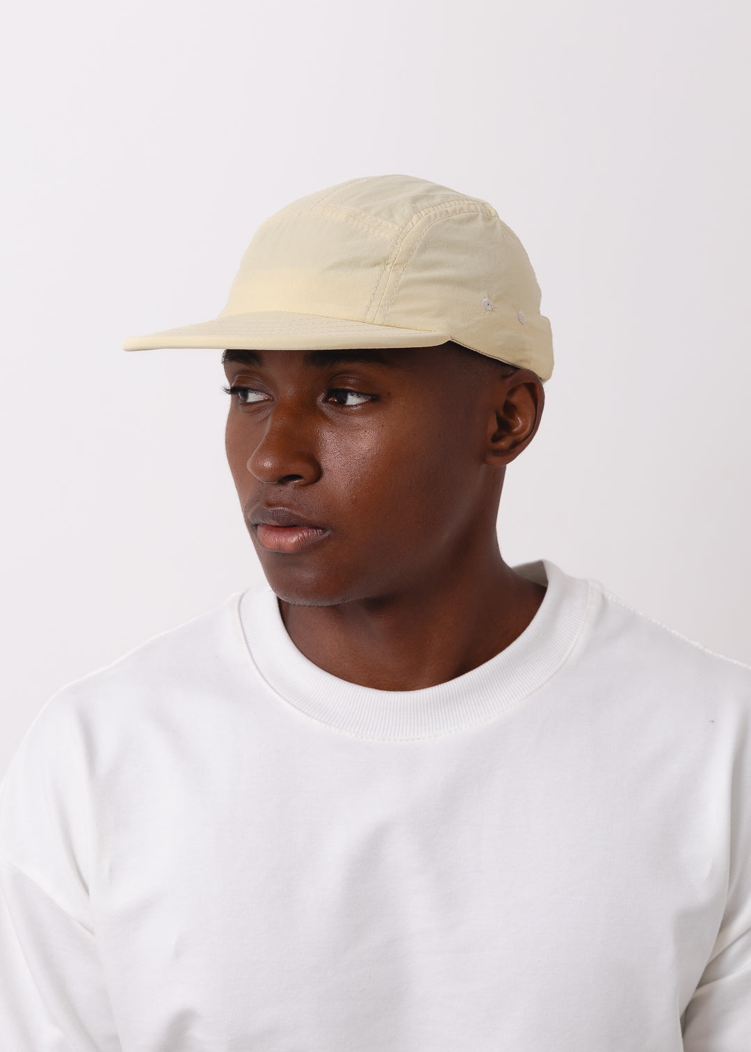 Boné Five Panel Bege