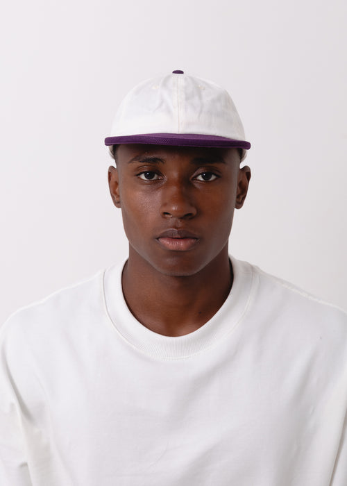 Boné Six Panel Off com Roxo