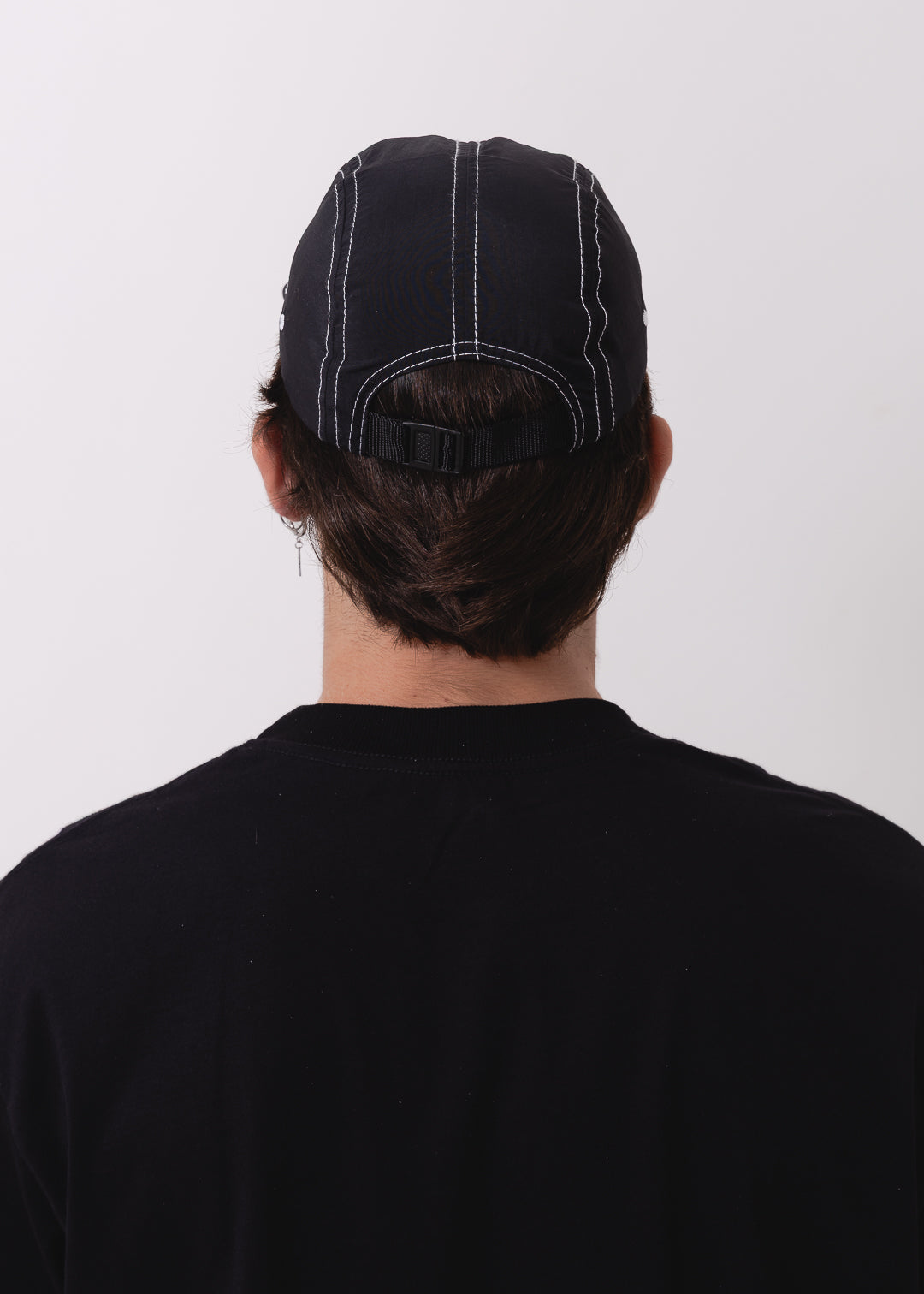 Boné Five Panel Preto com Linha Branca