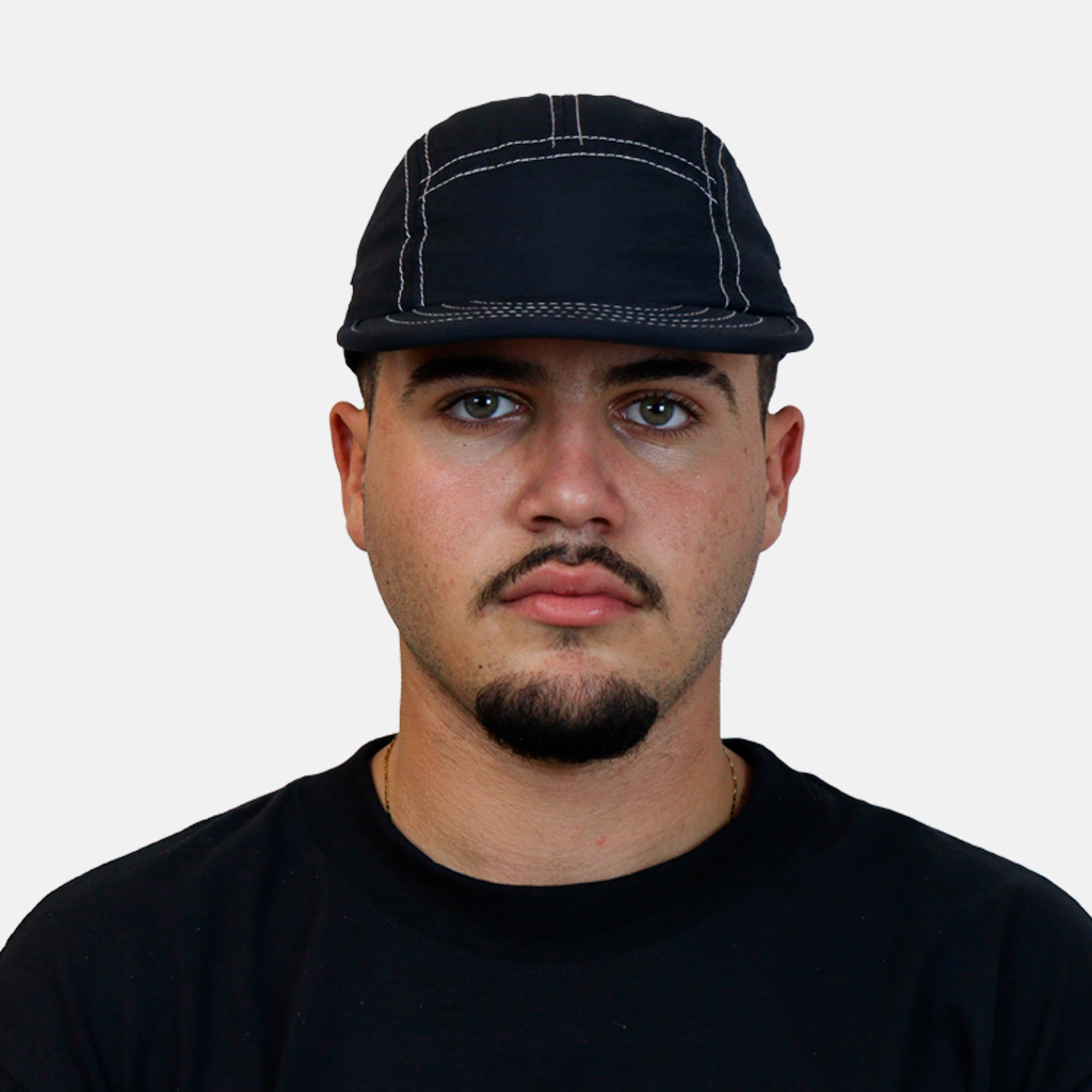 Boné Five Panel Preto com Linha Branca