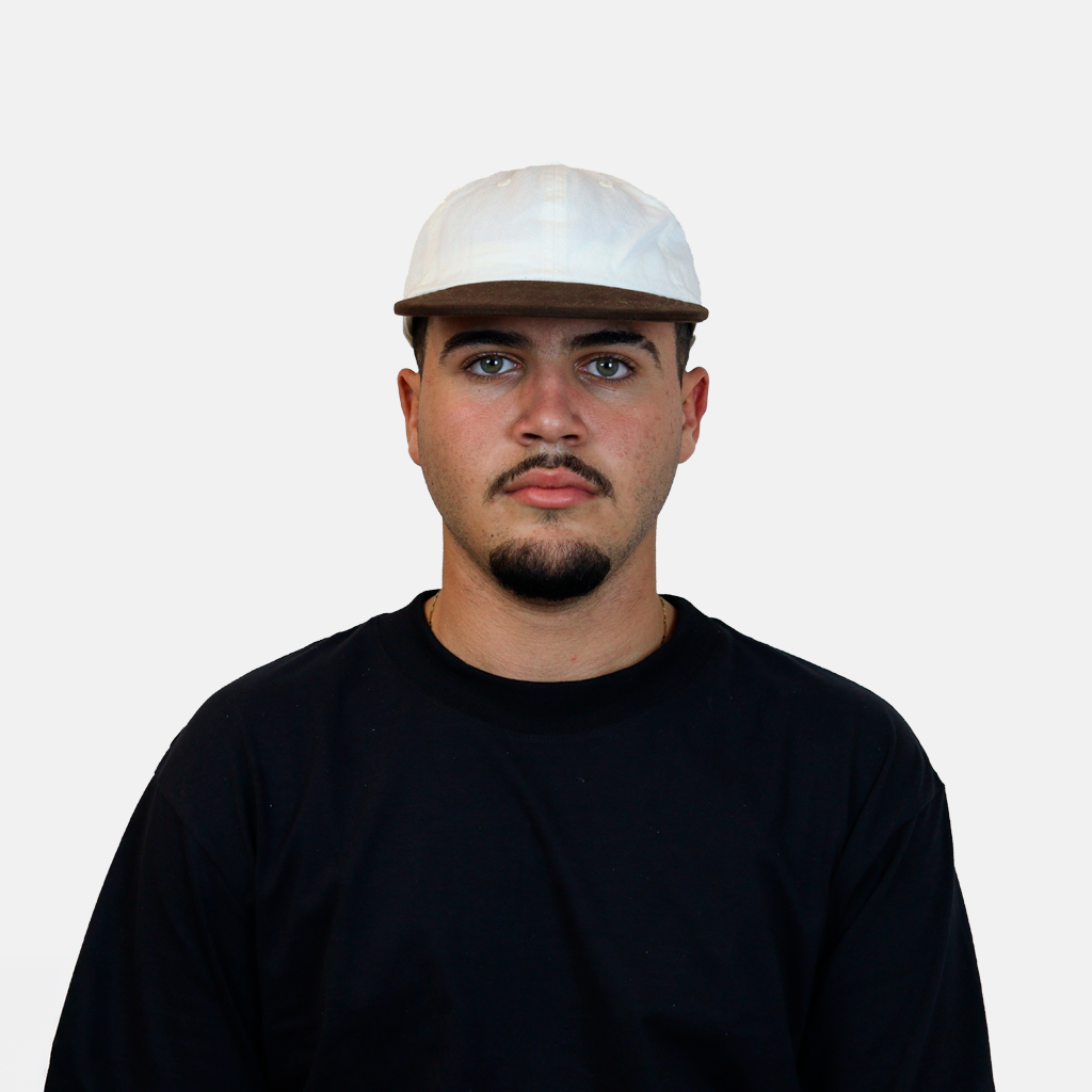 Boné Six Panel Streetwear Off com Marrom